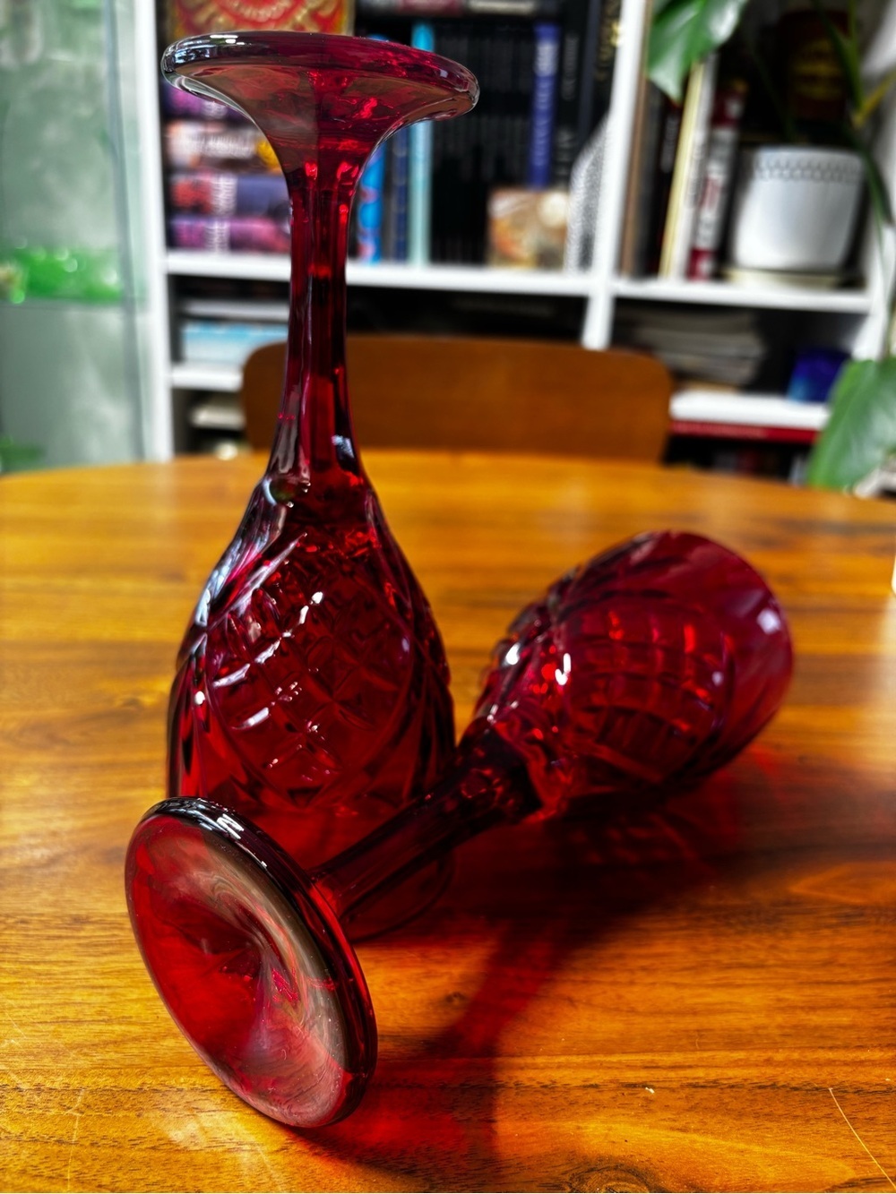 Godinger Dublin red crystal diamond cut 10 oz stemmed goblets; set of 2